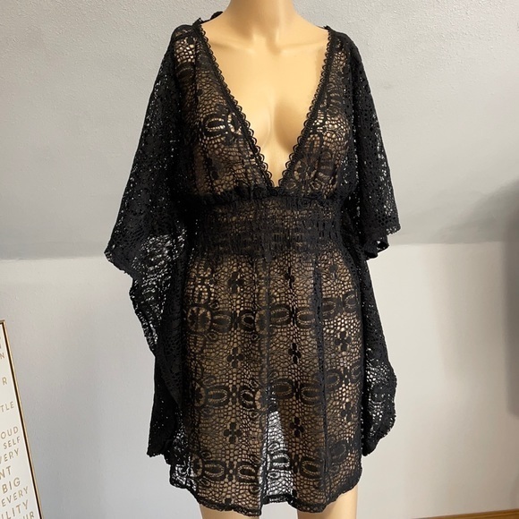 unknown Other - Lace Bikini Beach Cover